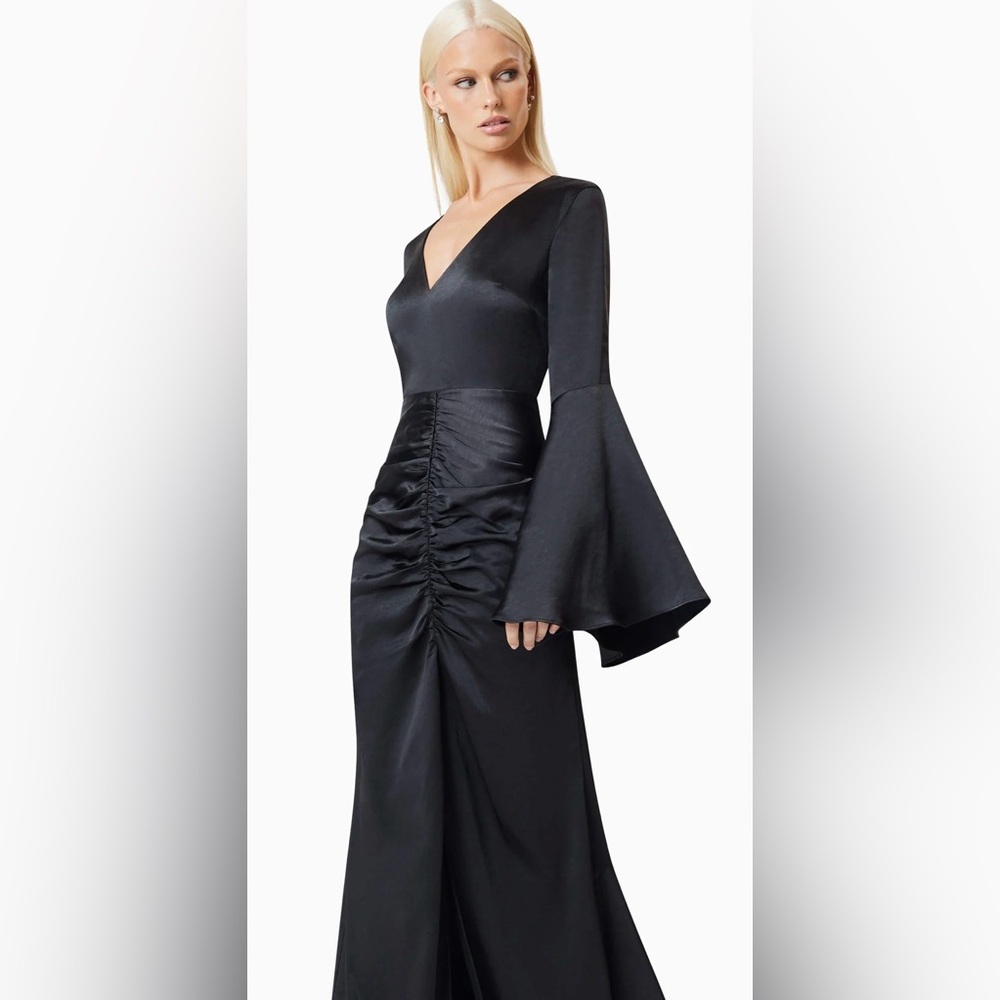 NWT ELLIATT SZ M BLACK Long Sleeve Evening Gown Or Bridal Gown With Center Slit